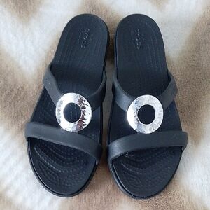 CROCS Sanrah MetalBlock Sandal W womens Slide Sandal